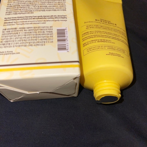 Papa Recipe Bombee Honey Moisture Cleansing Foam - Picture 3 of 3